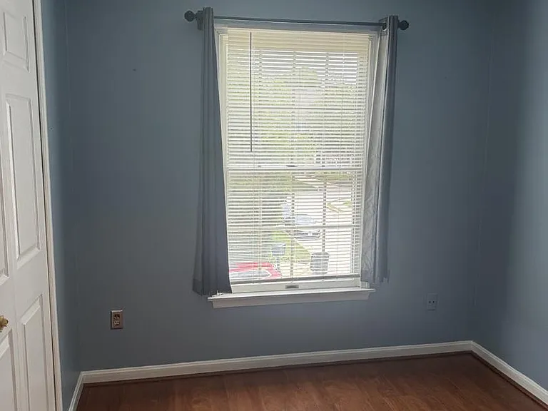 32 Alderman Ct — Photo 22