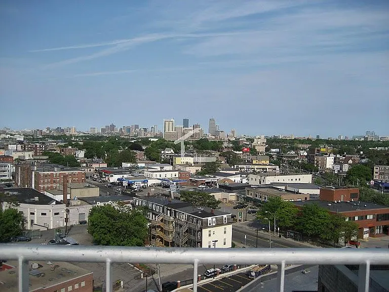 N Beacon St — Photo 3