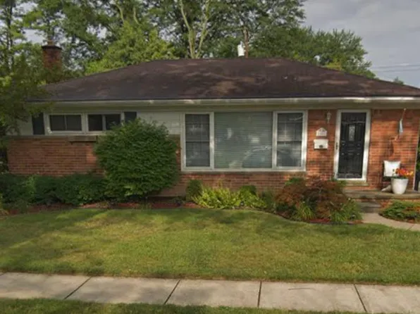 8985 Frederick St, Livonia, MI 48150