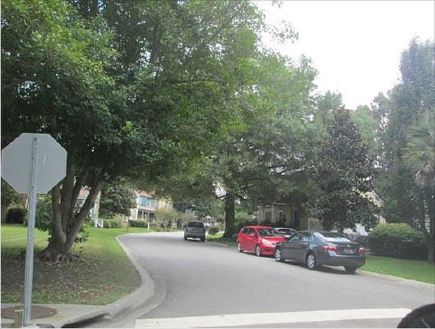 2nd image of 1532 Village Sq