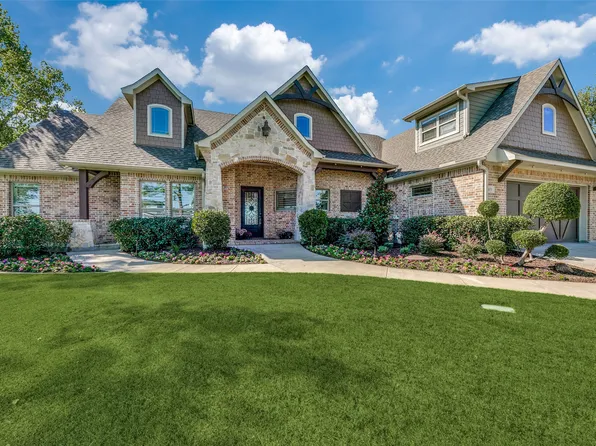 103 Choctaw Cv, Lake Kiowa, TX 76240