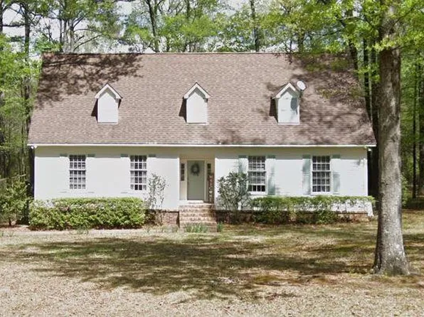 356 Merry Valley Dr, Columbus, MS 39705