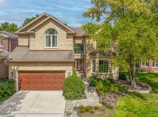 1950 Elmore Ave, Downers Grove, IL 60515