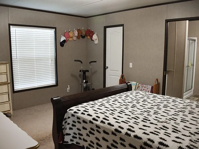 23602 Saxon Way — Photo 8