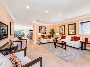 14822 Hartsook St, Sherman Oaks, CA 91403