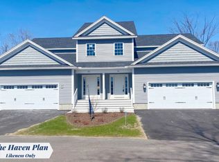 72 Greenbrook Cir #8, Milton, VT 05468