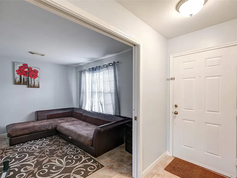 21030 Kenna Cove Ln — Photo 6