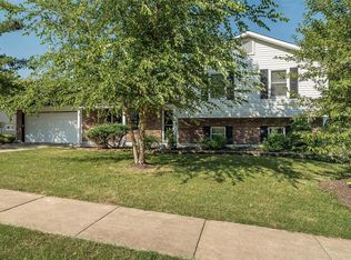 1705 Sun Drop Dr, Saint Charles, MO