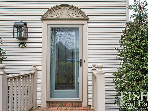 4th image of 135 Florence Dr