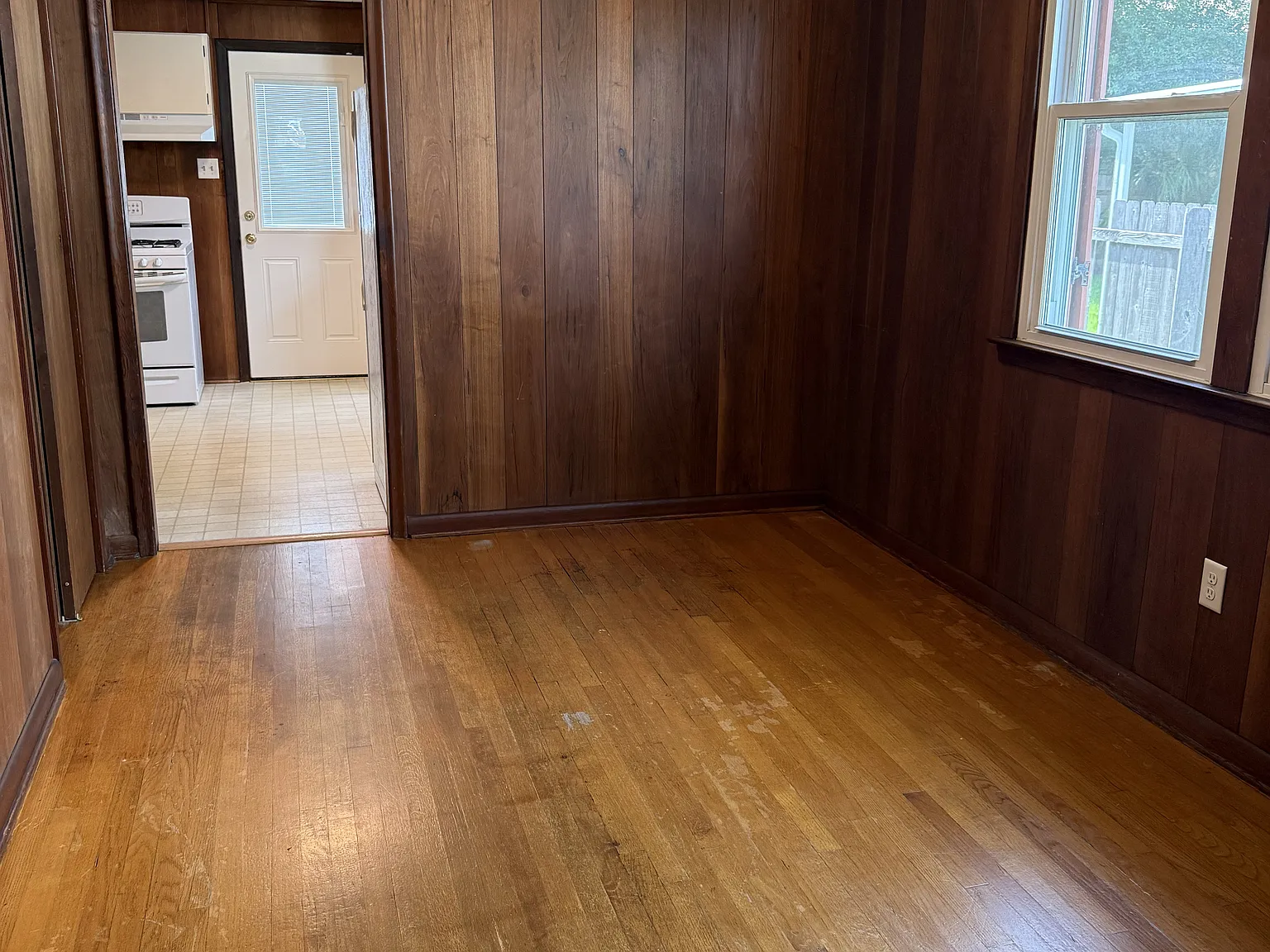 2 bed, 1200 sqft, $1,715 — Photo 4