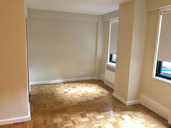 4th image of 141 E 33rd St APT 3H