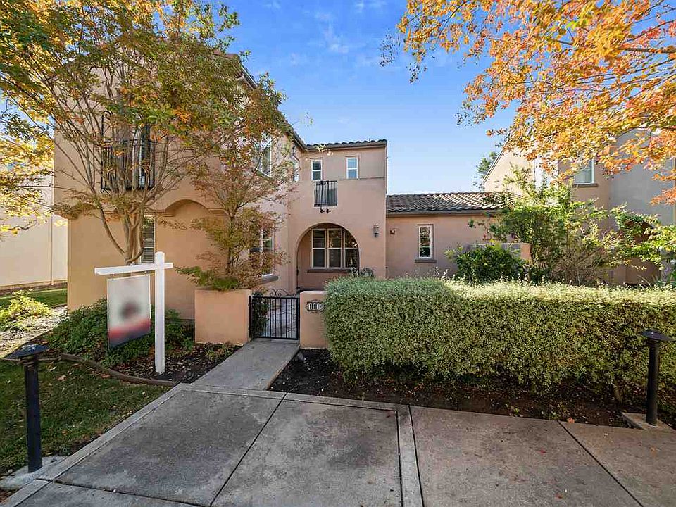 2nd image of 1119 Cedarwood Loop