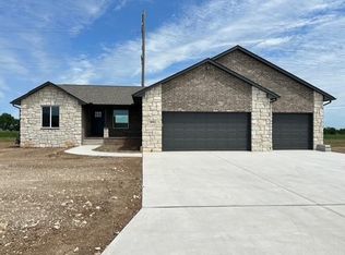 2824 Rutland Ln, Augusta, KS 67010