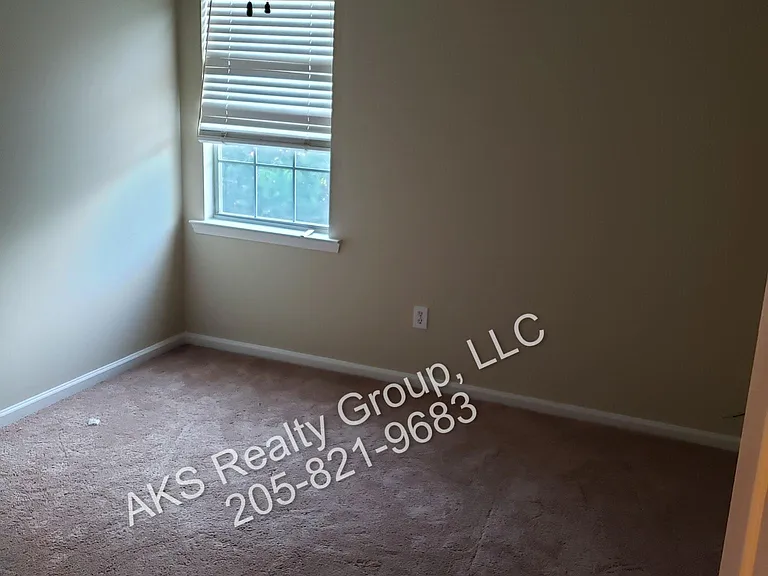 422 Cambrian Ridge Trl — Photo 12