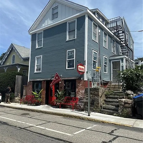 382 Spring St #3 — Photo 1