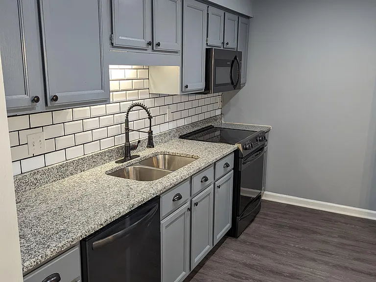 2905 La Villas Dr #303 — Photo 6