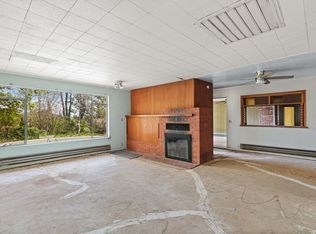 621 Ridge Rd, Redding, CA 96003