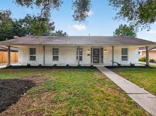 11107 Cedarhurst Dr, Houston, TX 77096
