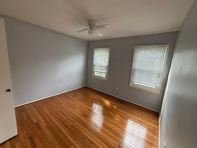 9613 Ashbourn Dr — Photo 7