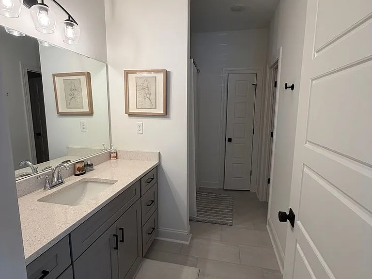 577 Meadow Crest Cir — Photo 4