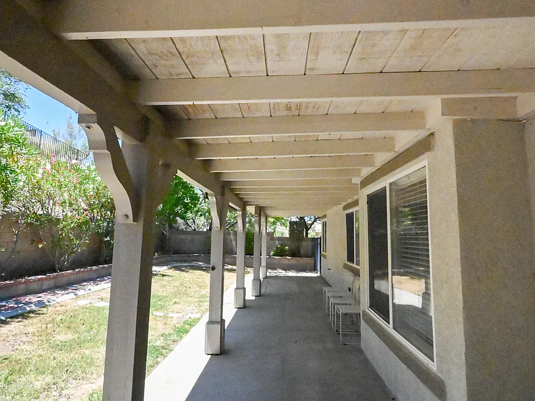 4208 Grandview Dr — Photo 37