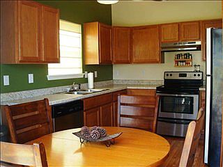 2nd image of 711 E Appomatox Ct