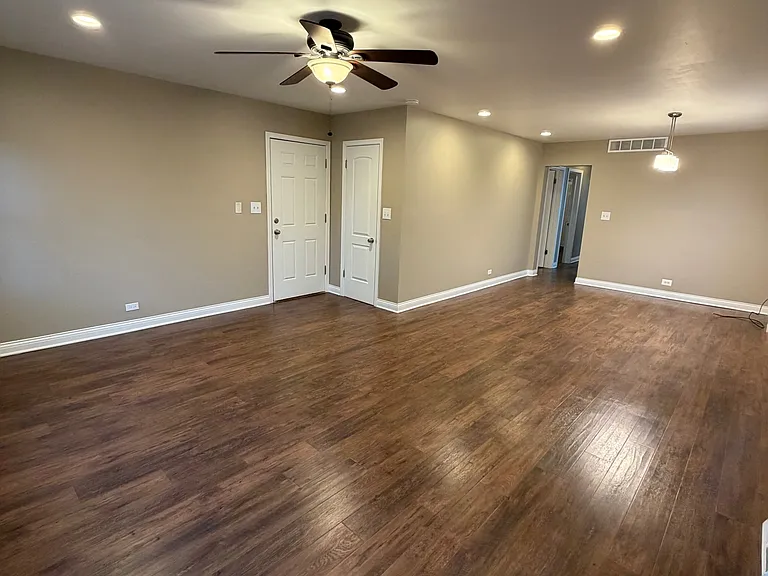 2316 W Arthur Ave #2 — Photo 53