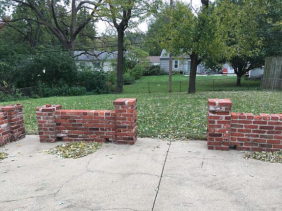 4th image of 601 W 89th St