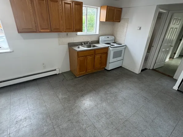 21 Pine St APT 1-L, Monticello, NY 12701