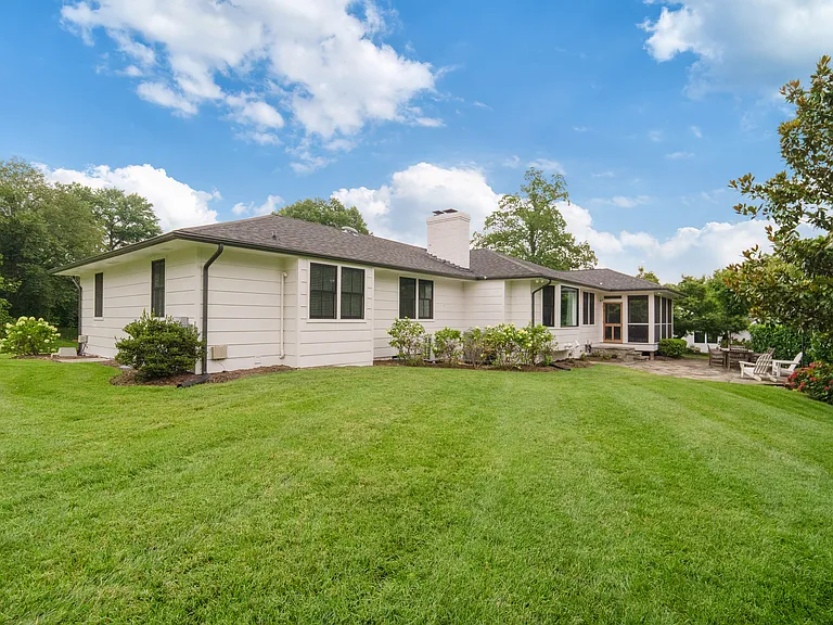 234 Providence Rd — Photo 39