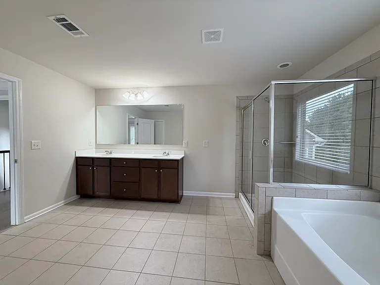 1610 Apple Blossom Dr — Photo 16