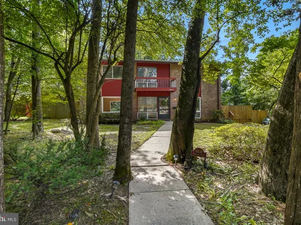 14536 Barkwood Dr, Rockville, MD 20853