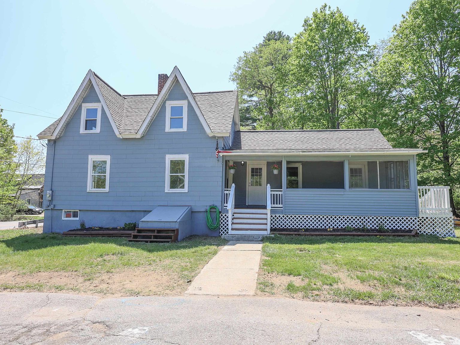 112 Elm Street Concord NH 03303 Zillow