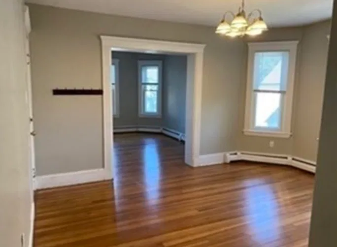 2 bed, 1000 sqft, $2,200 — Photo 4