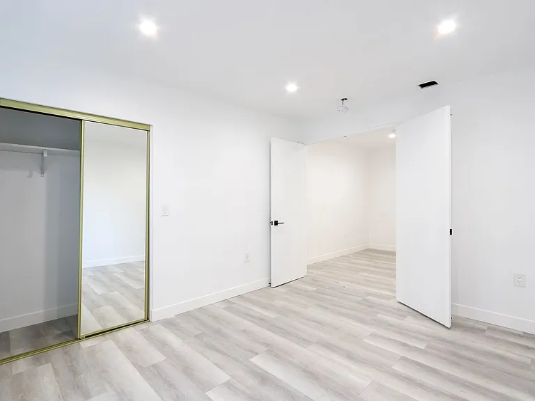 410 Lucas Ave — Photo 48