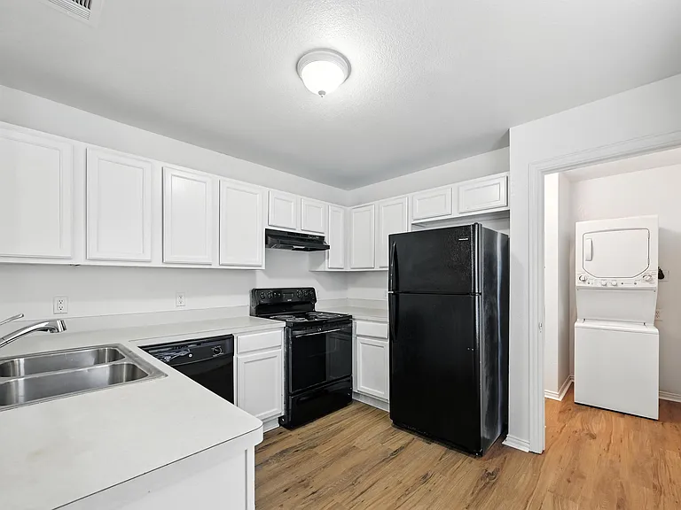 1713 Manor Garden Curv — Photo 14