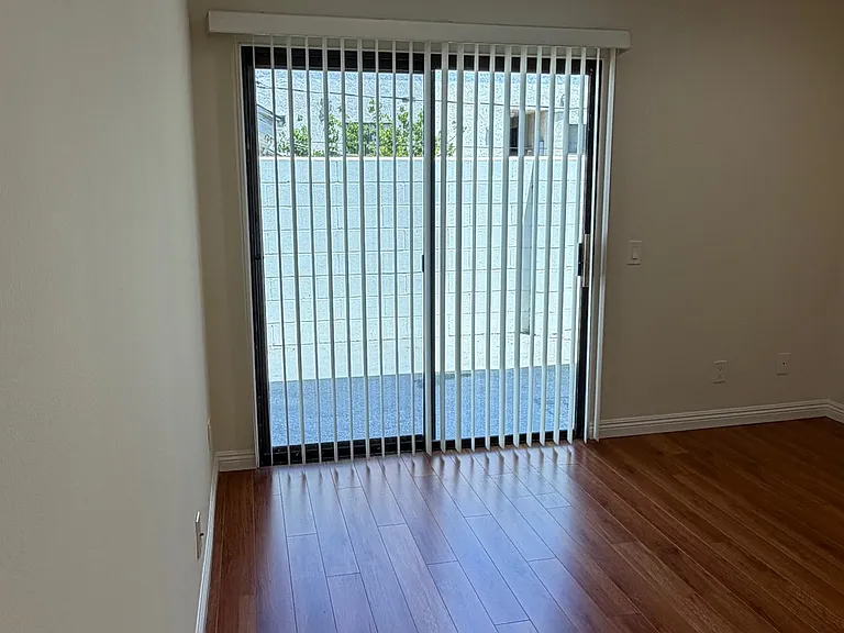 1122 Linden Ave #3 — Photo 16