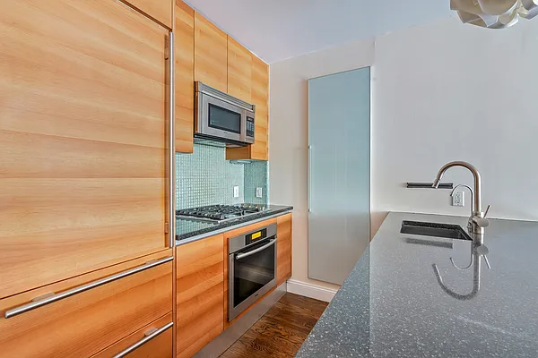 Rented by Highline Residential | media 26