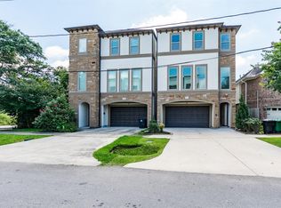 1530 Birdsall St, Houston, TX 77007