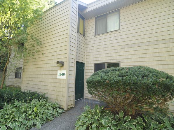 15 Hawthorne Cir #15