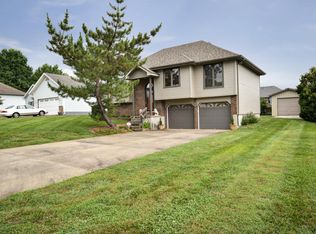 3199 W Erie St, Springfield, MO 65807