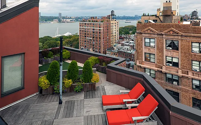 Sold by Brown Harris Stevens | media 6