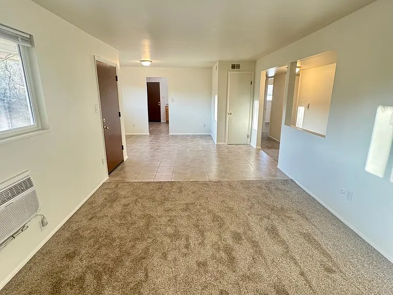 2625 N Chestnut St — Photo 19