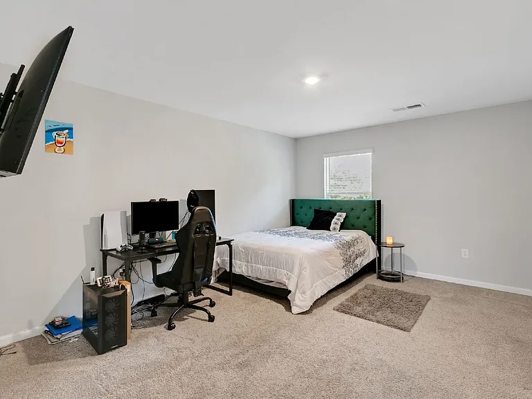1398 Harlequin Way — Photo 46