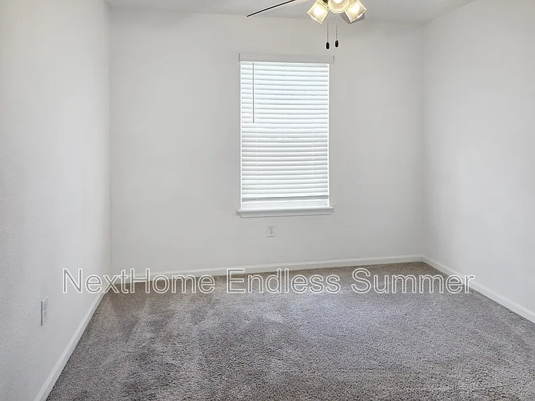 35 Mustard Hill Ct — Photo 9