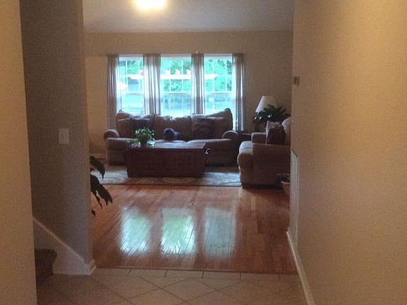 2nd image of 505 Spring Hill Dr
