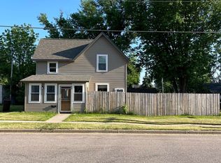 227 W Pearl St, New Lisbon, WI 53950