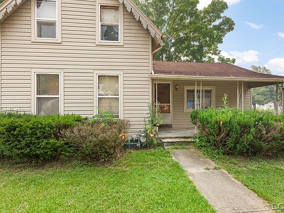 4th image of 306 Summer St