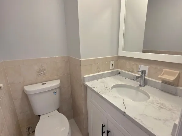 2420 Rossett Street image 4 of 14