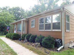 2031 Spruce St, Leavenworth, KS 66048